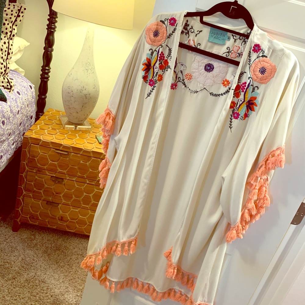 ***Judith March Boho Tassled Kimono***